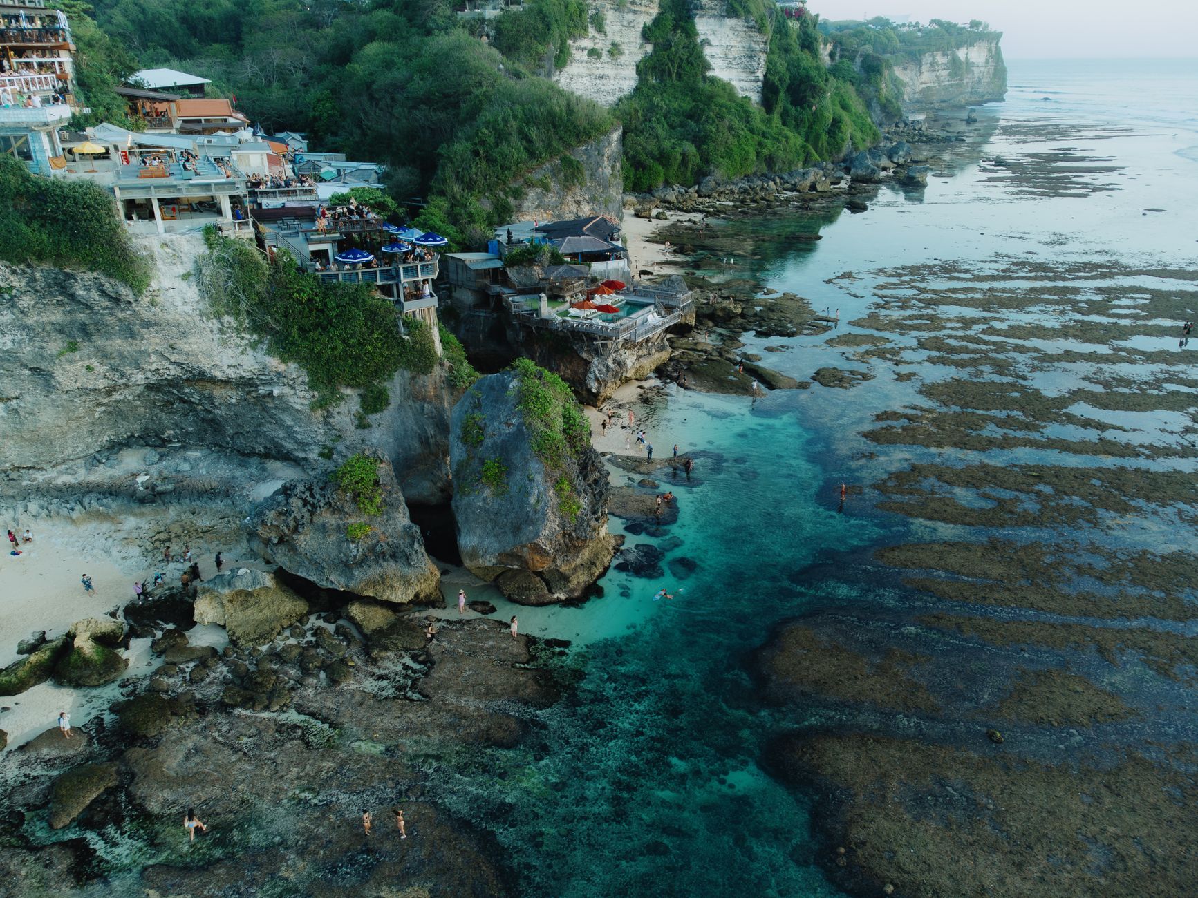 Cliffside beach bar overlooking the ocean in Uluwatu, Bali