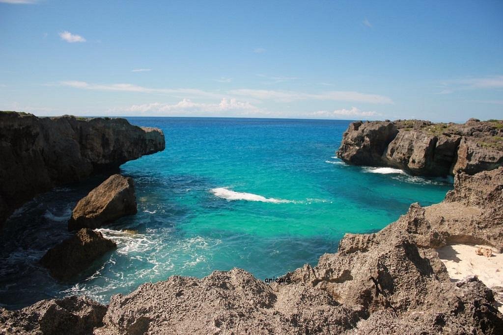 Turquoise water and cliffs at Mandorak Beach in West Sumba