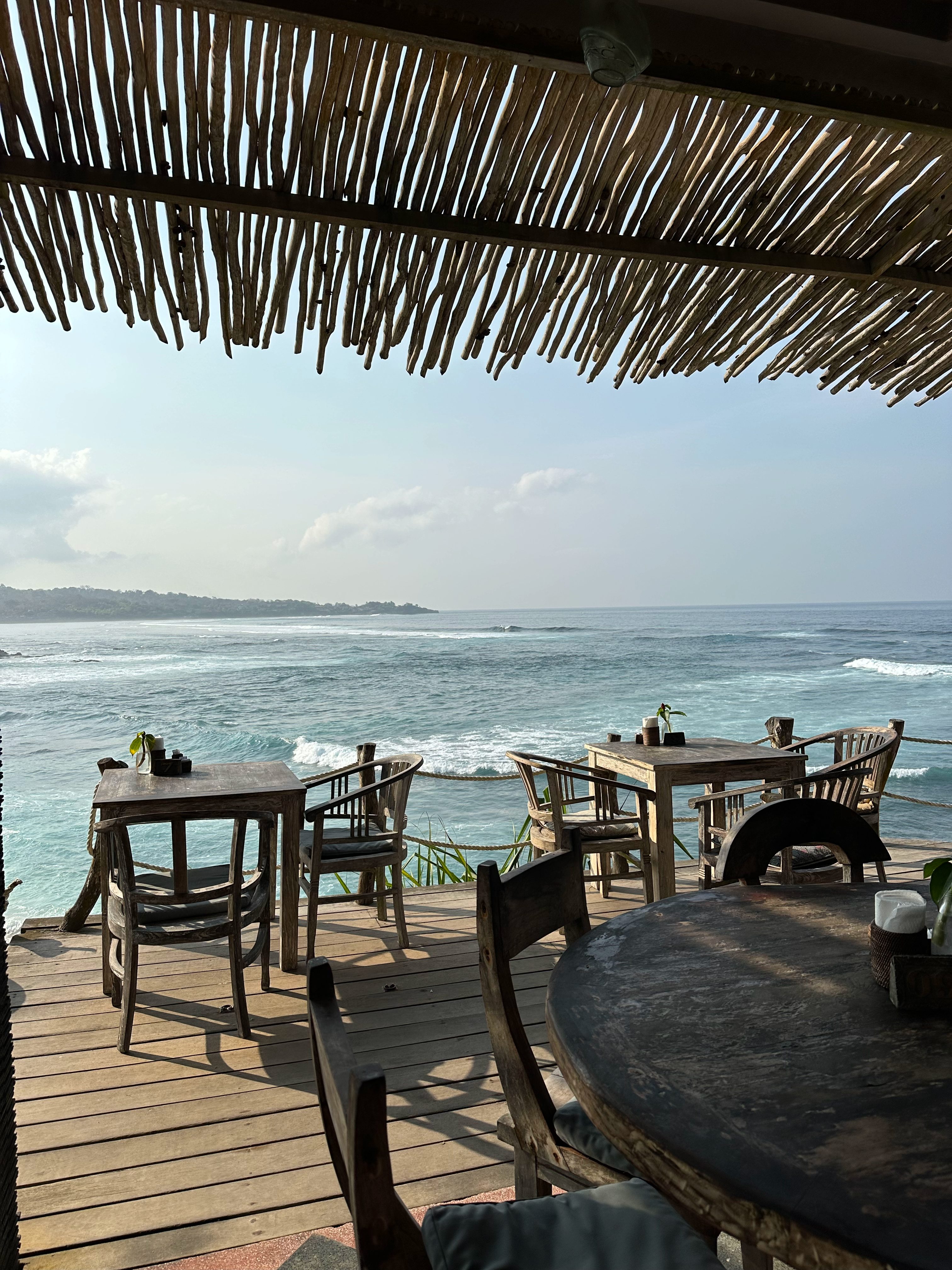 Oceanfront restaurant terrace overlooking the sea in Nusa Lembongan, Bali