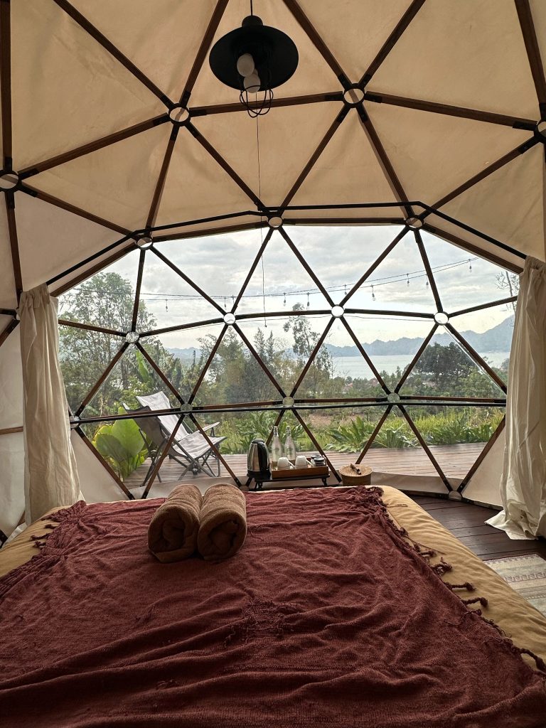 Glamping tent with mountain views in Kintamani, Bali