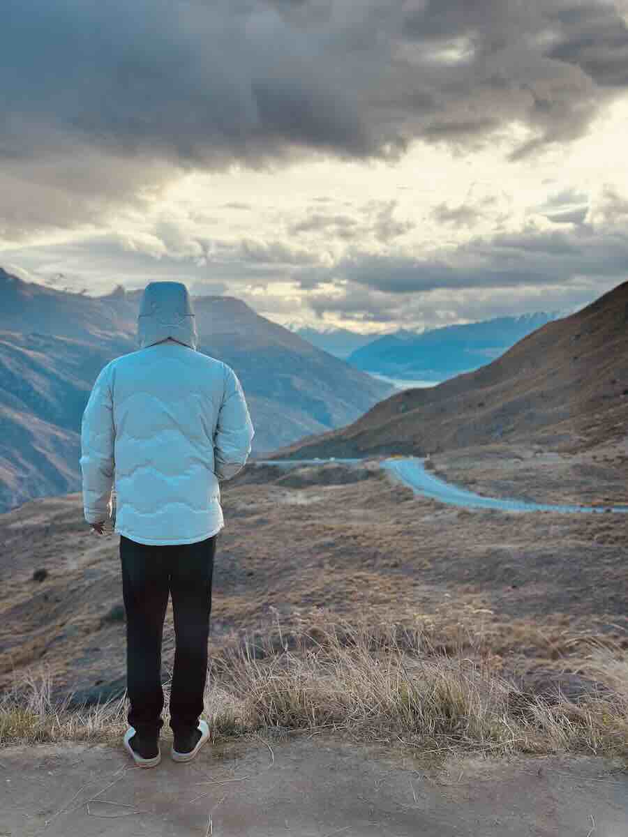  Our complete New Zealand South Island travel guide covering road trips, weather, transport, costs, campervan travel and practical tips for planning your trip.
